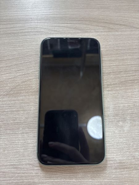 Купить Apple iPhone 11 64GB в Шелехов за 13750 руб.