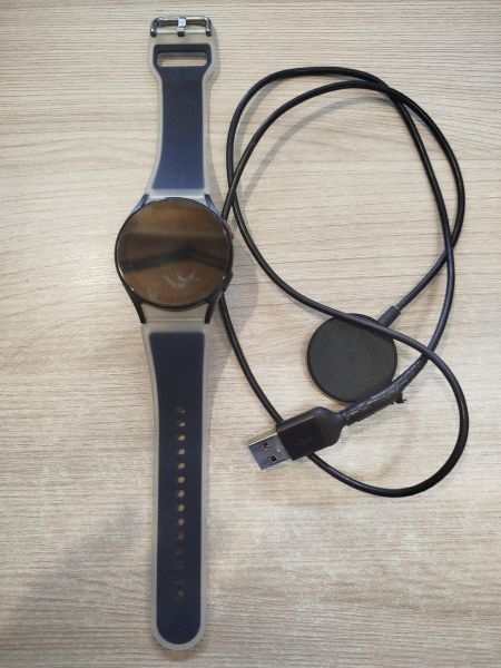 Купить Samsung Galaxy Watch 5 40mm (SM-R900) с СЗУ в Шелехов за 3300 руб.