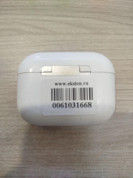 Купить Реплика Apple AirPods Pro 2  (A2931, A2698, A2699, A3047, A3048, A3049) в Шелехов за 600 руб.