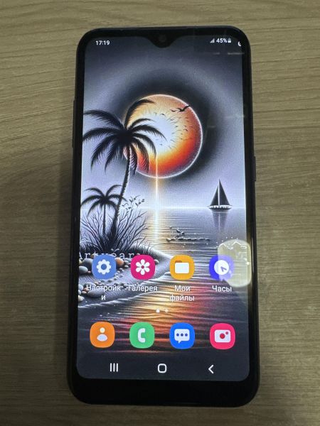 Купить Samsung Galaxy A01 (A015F/DS) Duos в Иркутск за 2300 руб.