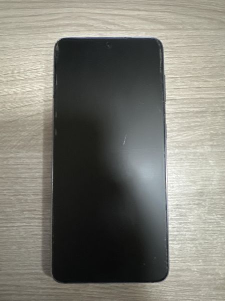 Купить Samsung Galaxy S21 5G 8/128GB (G991B) Duos в Иркутск за 16800 руб.