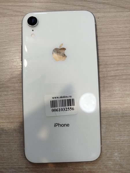 Купить Apple iPhone XR 64GB в Шелехов за 8800 руб.
