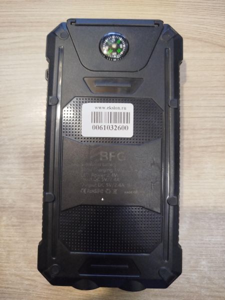 Купить Китайский внешний беспроводной аккумулятор 30000 mAh в Шелехов за 1000 руб.