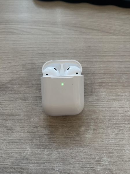 Купить Реплика Apple AirPods 2 (A2031, A2032, A1602) в Шелехов за 300 руб.