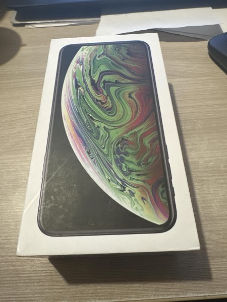 Купить Apple iPhone XS Max 512GB в Шелехов за 18100 руб.
