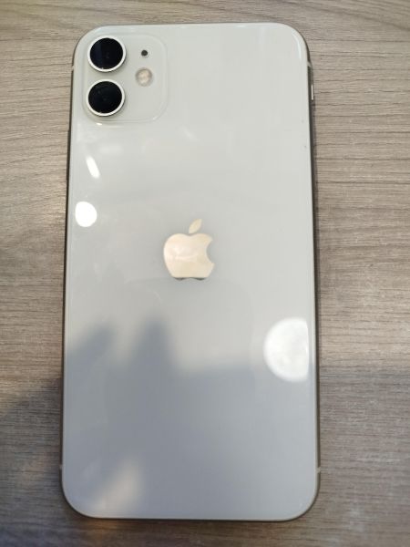 Купить Apple iPhone 11 128GB в Шелехов за 14200 руб.