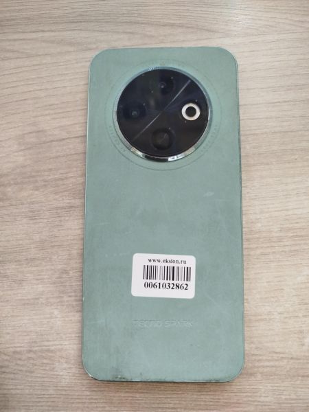 Купить TECNO Spark 30C 4/128GB (KL5n) Duos в Шелехов за 3400 руб.