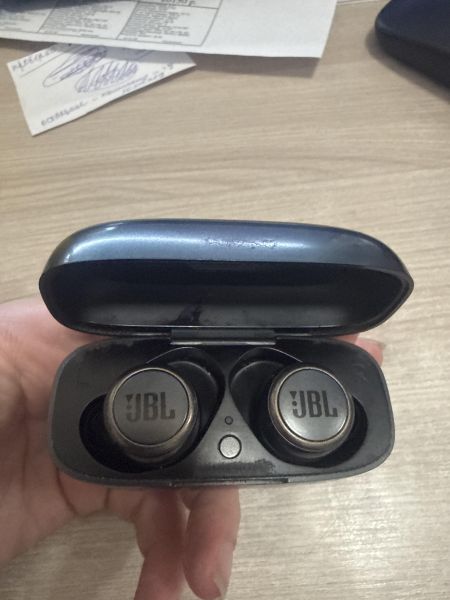 Купить JBL Live 300TWS в Шелехов за 2100 руб.