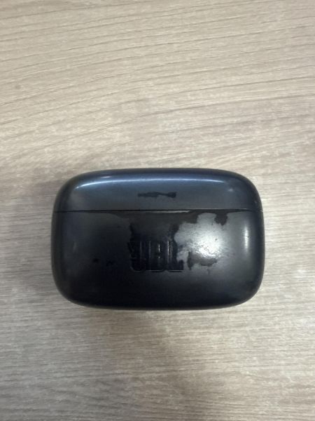 Купить JBL Live 300TWS в Шелехов за 2100 руб.