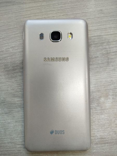 Купить Samsung Galaxy J5 2016 (J510FN) Duos в Шелехов за 1600 руб.