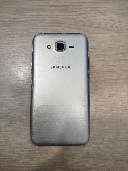 Купить Samsung Galaxy J7 Neo 2/16GB (J701F) Duos в Шелехов за 1400 руб.