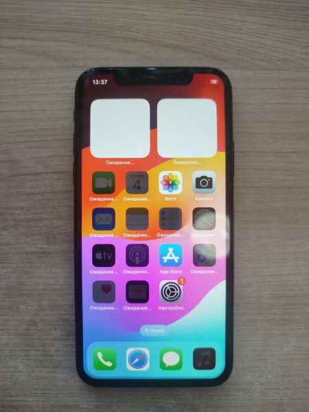 Купить Apple iPhone XS 64GB в Шелехов за 9300 руб.