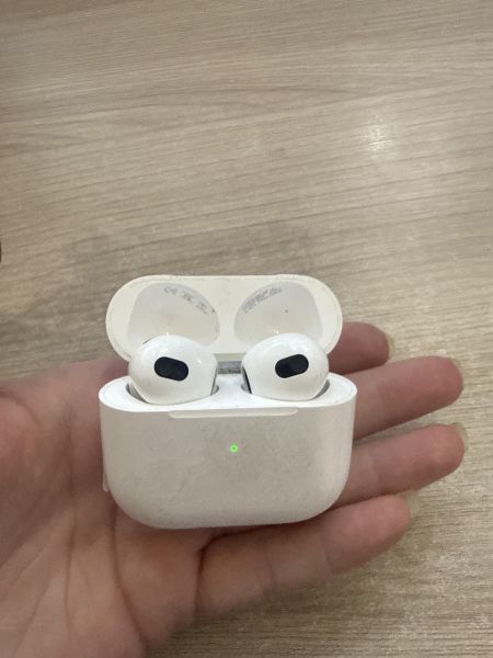 Купить Реплика Apple AirPods 2 (A2031, A2032, A1602) в Шелехов за 450 руб.