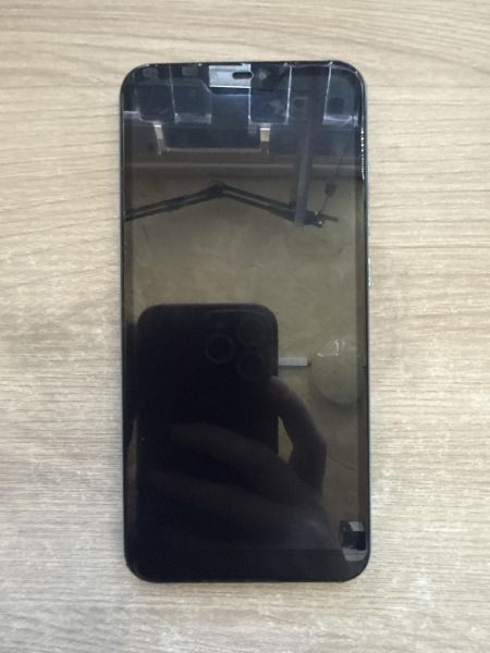 Купить Xiaomi Mi A2 Lite 3/32GB Duos в Шелехов за 2300 руб.