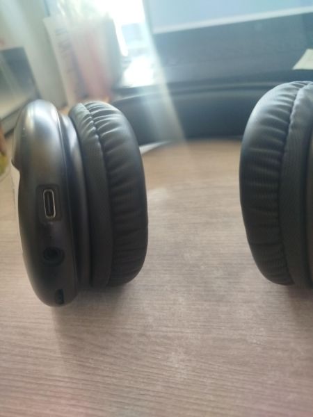 Купить Hoco W35 Air в Шелехов за 900 руб.