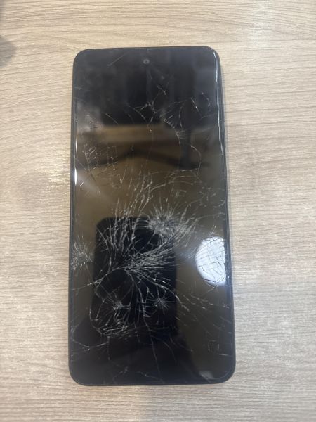 Купить TECNO Spark 20C 4/128GB (BG7n) Duos в Шелехов за 1800 руб.