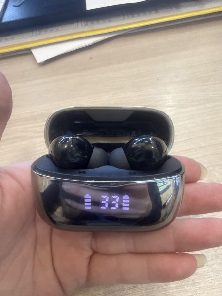 Купить Hoco EQ16 в Шелехов за 600 руб.