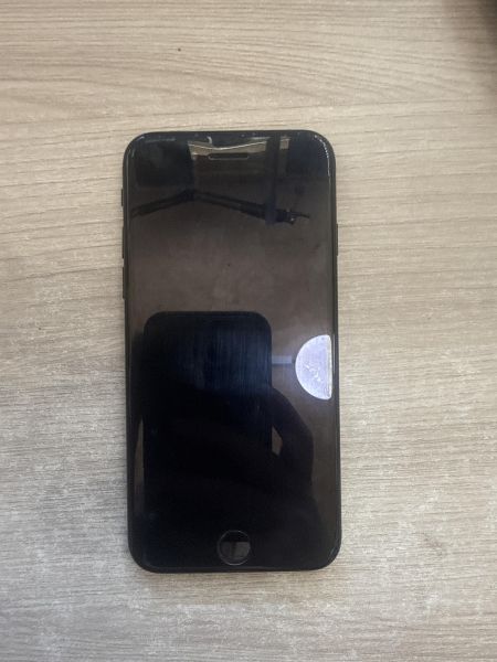 Купить Apple iPhone 7 256GB в Шелехов за 4600 руб.