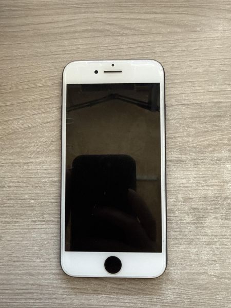 сотовый телефон Apple iPhone SE 2nd gen. 2020 64GB в Шелехов