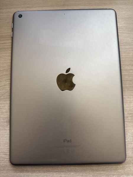 Купить Apple iPad 6 2018 32GB (A1893 MR7F2) (без SIM) в Шелехов за 5000 руб.