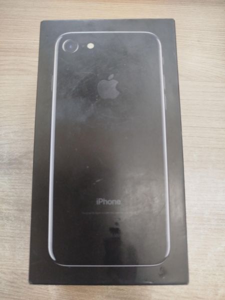 сотовый телефон Apple iPhone 7 128GB в Шелехов
