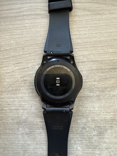 умные часы и браслеты Samsung Gear S3 Frontier (SM-R760) с СЗУ в Шелехов