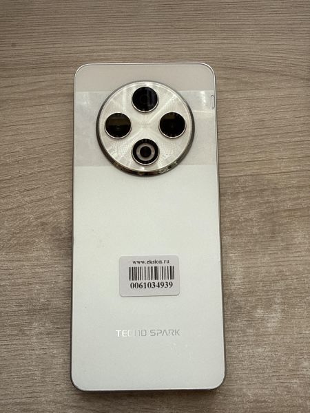 сотовый телефон TECNO Spark 30 8/256GB (KL6) Duos в Шелехов