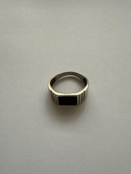 серебряное кольцо Кольцо серебро 925 3,59g, вес изделия 3.65g, размер 20 в Иркутск
