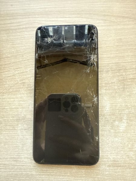 сотовый телефон Infinix Hot 30i 8/128GB (X669D) Duos в Шелехов