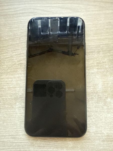 сотовый телефон Apple iPhone 11 64GB в Шелехов