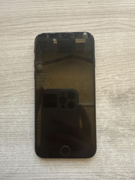 сотовый телефон Apple iPhone SE 2nd gen. 2020 64GB в Шелехов