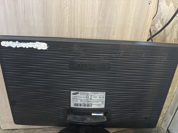 Купить Samsung S19B300N в Шелехов за 199 руб.