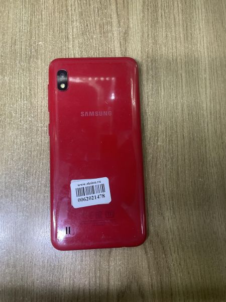 Купить Samsung Galaxy A10 2019 2/32GB (A105F) Duos в Шелехов за 2499 руб.