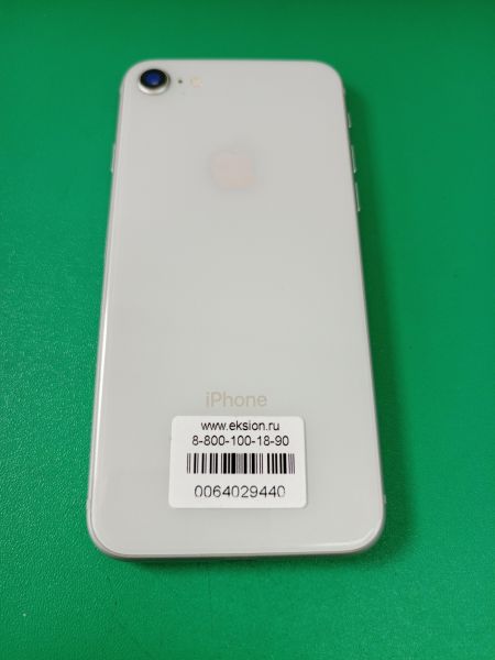 Купить Apple iPhone 8 64GB в Томск за 3499 руб.