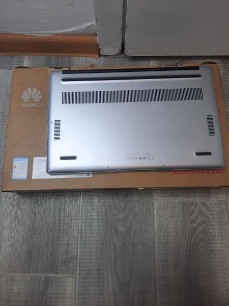 Купить Huawei MateBook D 15 (BoB-WAI9Q) в Томск за 25399 руб.