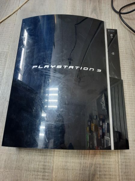 Купить Sony PlayStation 3 80GB (CECHL08) в Томск за 8199 руб.