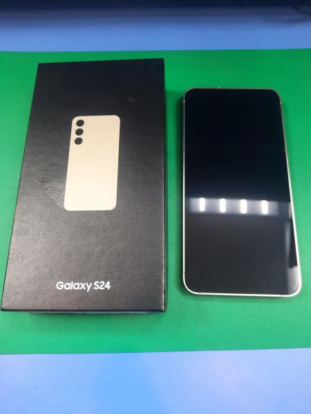 Купить Samsung Galaxy S24 8/128GB (S921B) Duos в Томск за 59099 руб.