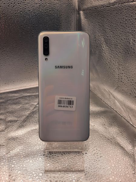 Купить Samsung Galaxy A50 2019 4/64GB (A505FN) Duos в Томск за 3699 руб.