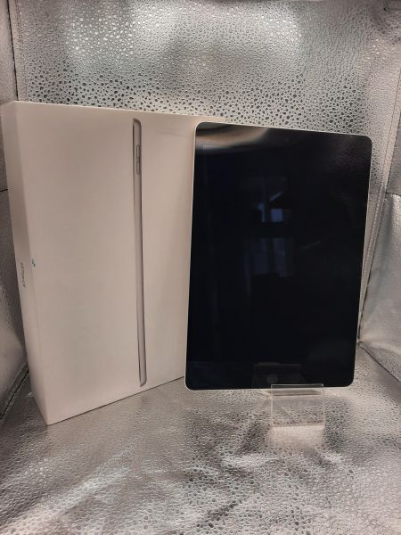 Купить Apple iPad 9 2021 64GB (A2602 MK2K3/MK2L3/MK2L3LL) (без SIM) в Томск за 20499 руб.