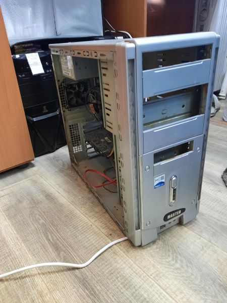 Купить Сборка Athlon II X3 445, Radeon HD 5700, 2GB RAM, SSD 128 GB в Томск за 2999 руб.