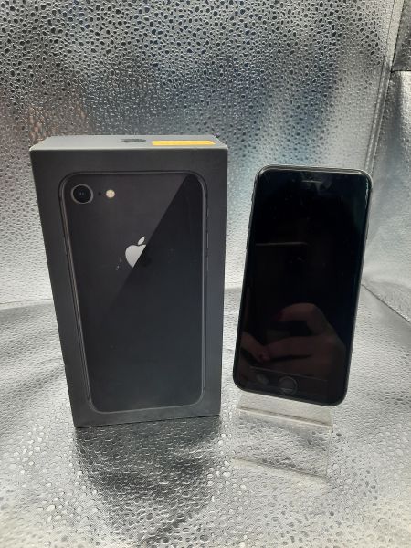 Купить Apple iPhone 8 64GB в Томск за 6199 руб.