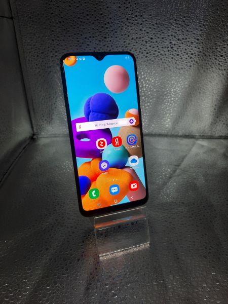 Купить Samsung Galaxy A20 3/32GB (A205FN) Duos в Томск за 3899 руб.