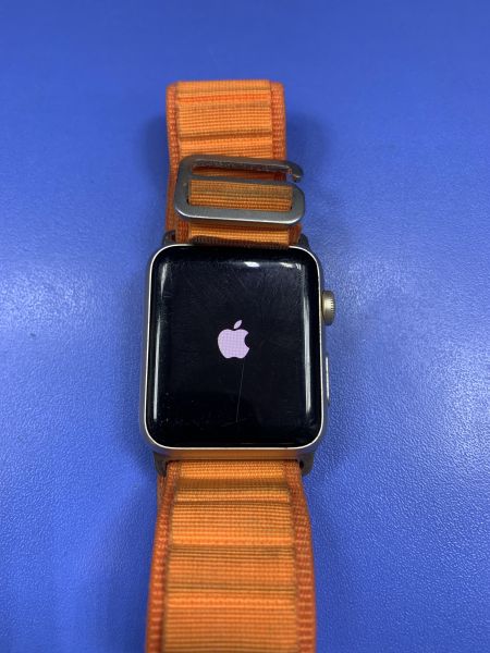 Купить Apple Watch Sport 42mm (A1554 MJ3T2) c СЗУ в Томск за 2800 руб.