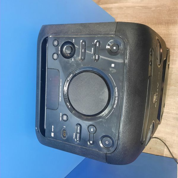 Купить Sony MHC-V11 в Томск за 12400 руб.