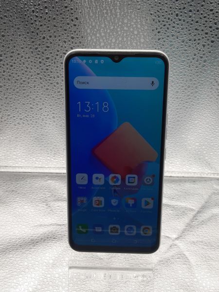 Купить TECNO Spark 8C (KG5n) Duos в Томск за 3899 руб.