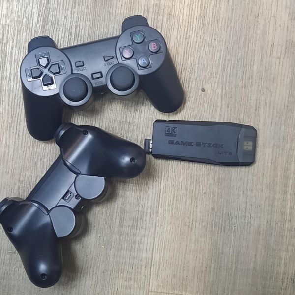 Купить Game Stick Lite в Томск за 1250 руб.