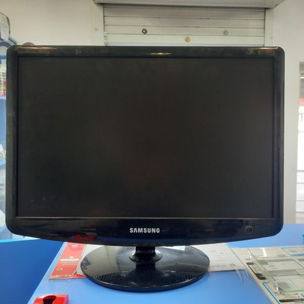 Купить Samsung SyncMaster 2032BW в Томск за 1550 руб.