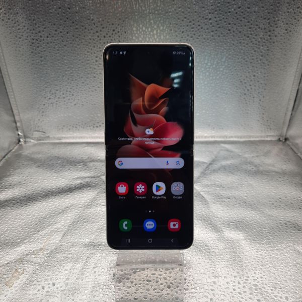 Купить Samsung Galaxy Z Flip 3 5G 8/256GB (F711N) в Томск за 17050 руб.