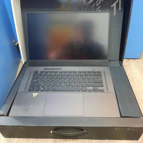 Купить ASUS ROG Zephyrus G15 GA503QM-HQ095T (Ryzen 9 5900HS) в Томск за 63250 руб.