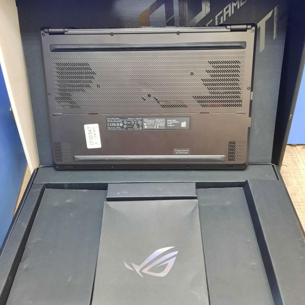 Купить ASUS ROG Zephyrus G15 GA503QM-HQ095T (Ryzen 9 5900HS) в Томск за 63250 руб.